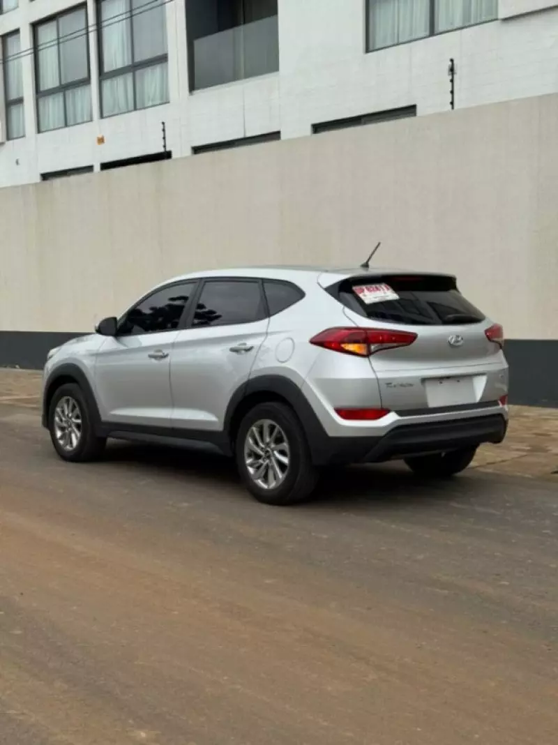 Hyundai TUCSON 2,0L BVM 4x4 GL - 2018