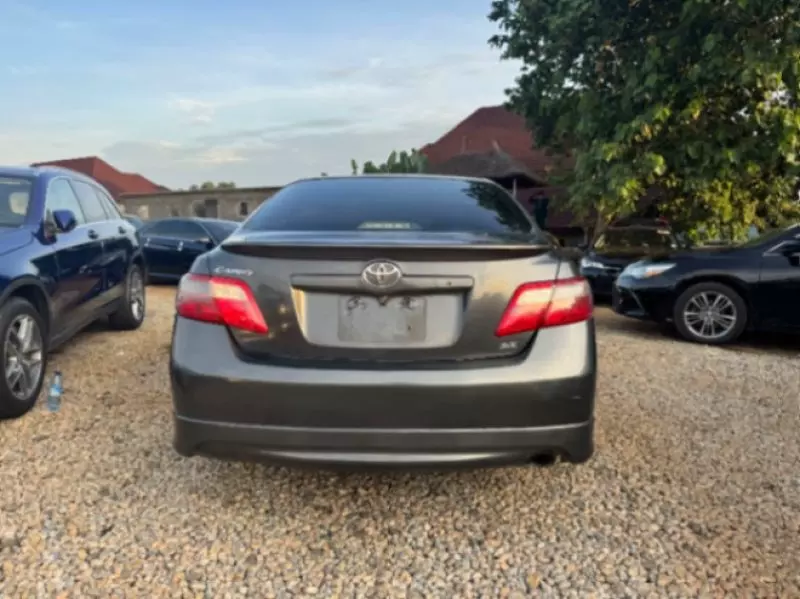 Toyota Camry   - 2008