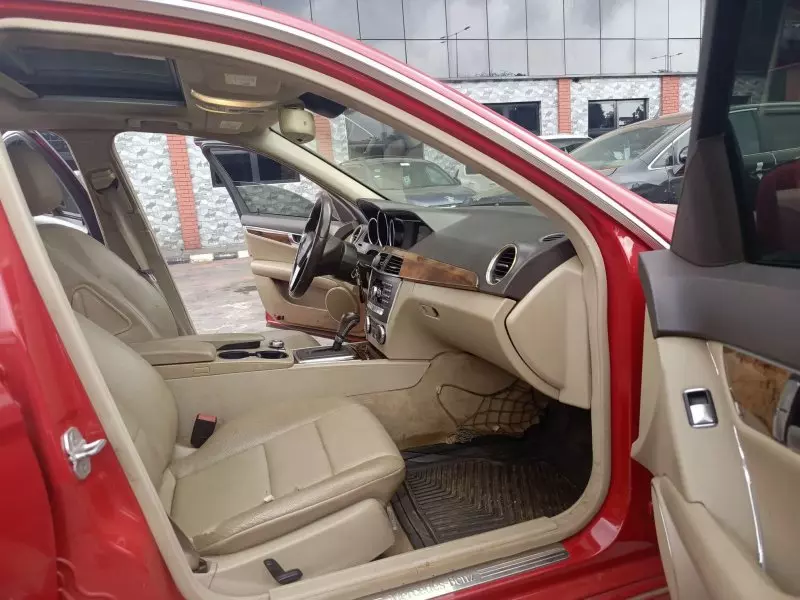 Mercedes-Benz C-class   - 2013