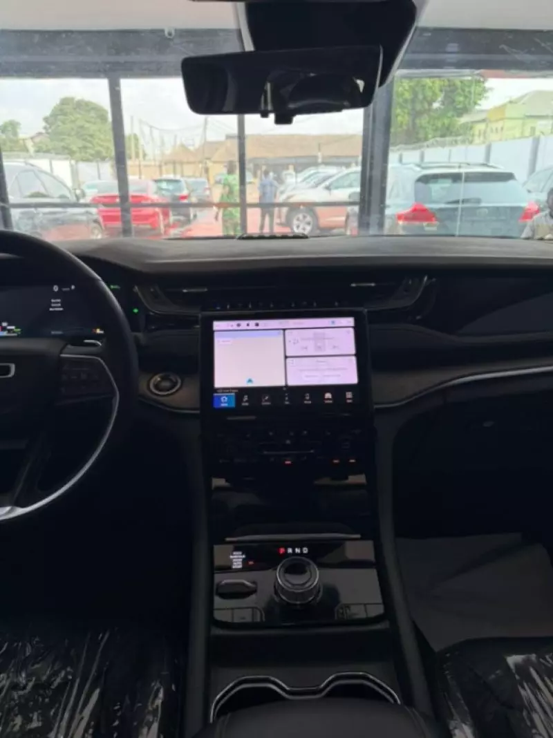 JEEP Grand Cherokee   - 2024