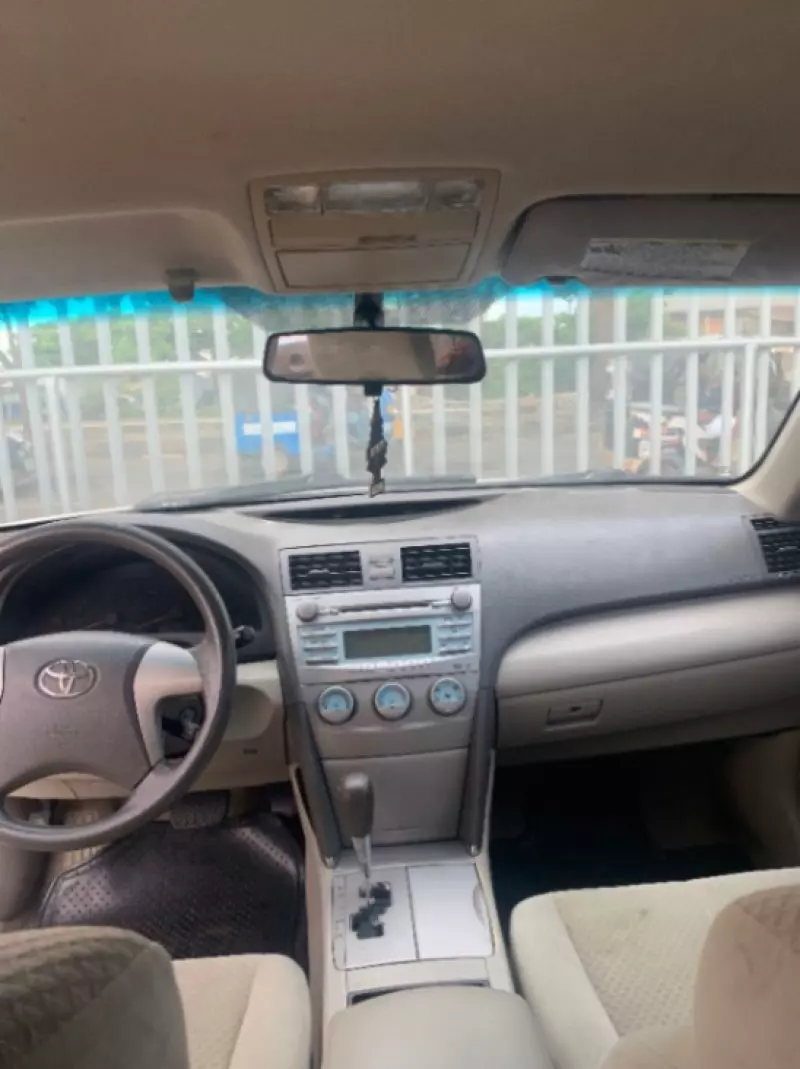 Toyota Camry   -