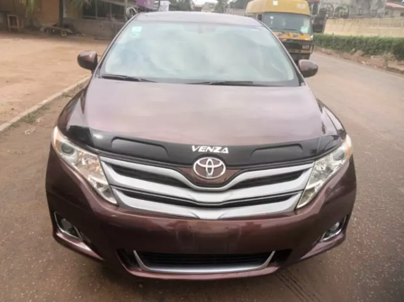 Toyota Venza   - 2013