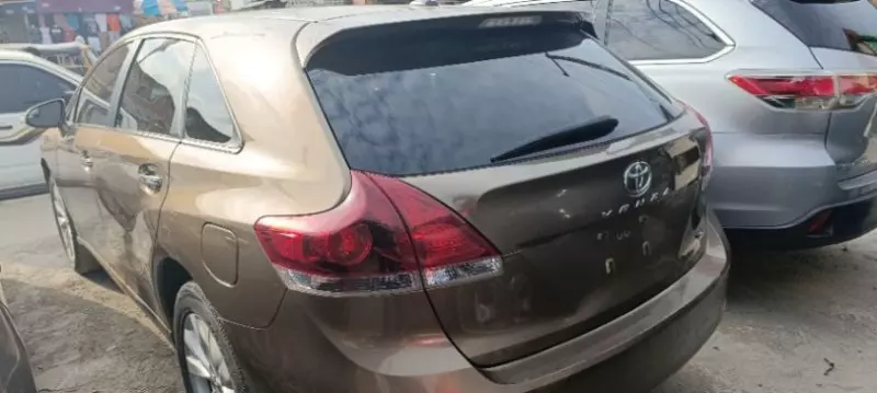Toyota Venza   - 2013