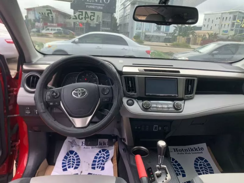 Toyota RAV 4   - 2014