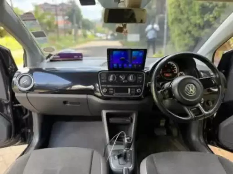 Volkswagen up! - 2014