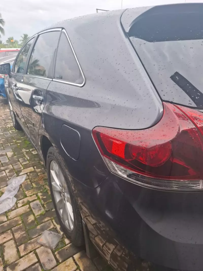 Toyota Venza   - 2013