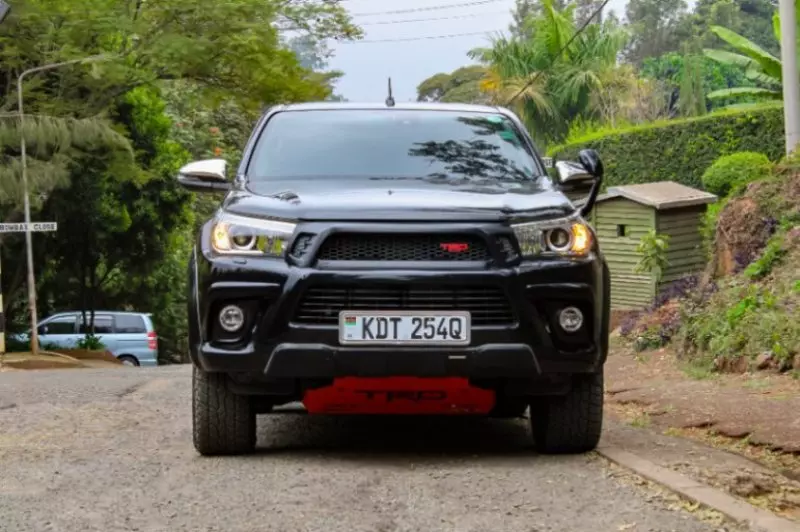 Toyota Hilux   - 2018