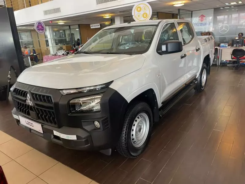 Mitsubishi L200   - 2025