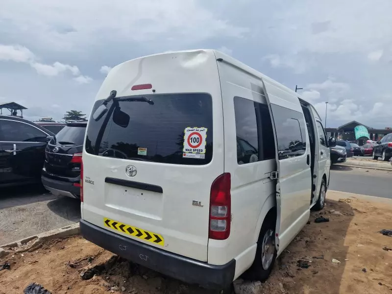 Toyota Hiace (High Roof)   - 2018