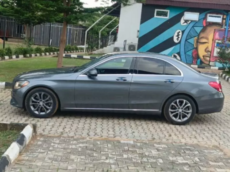 Mercedes-Benz C 300   - 2017