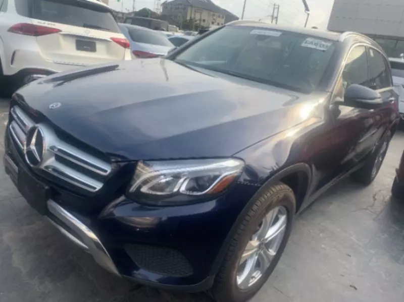 Mercedes-Benz GLC 300   - 2018