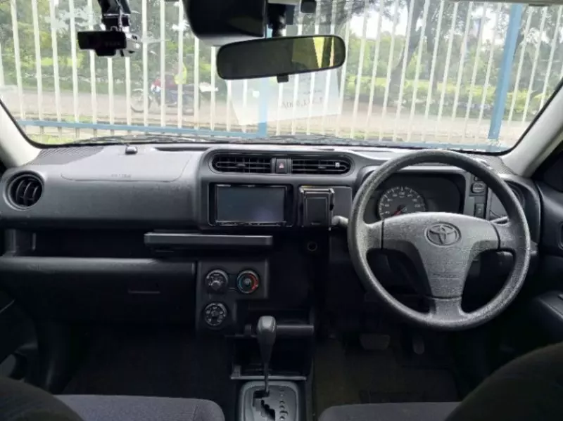 Toyota Probox    - 2017