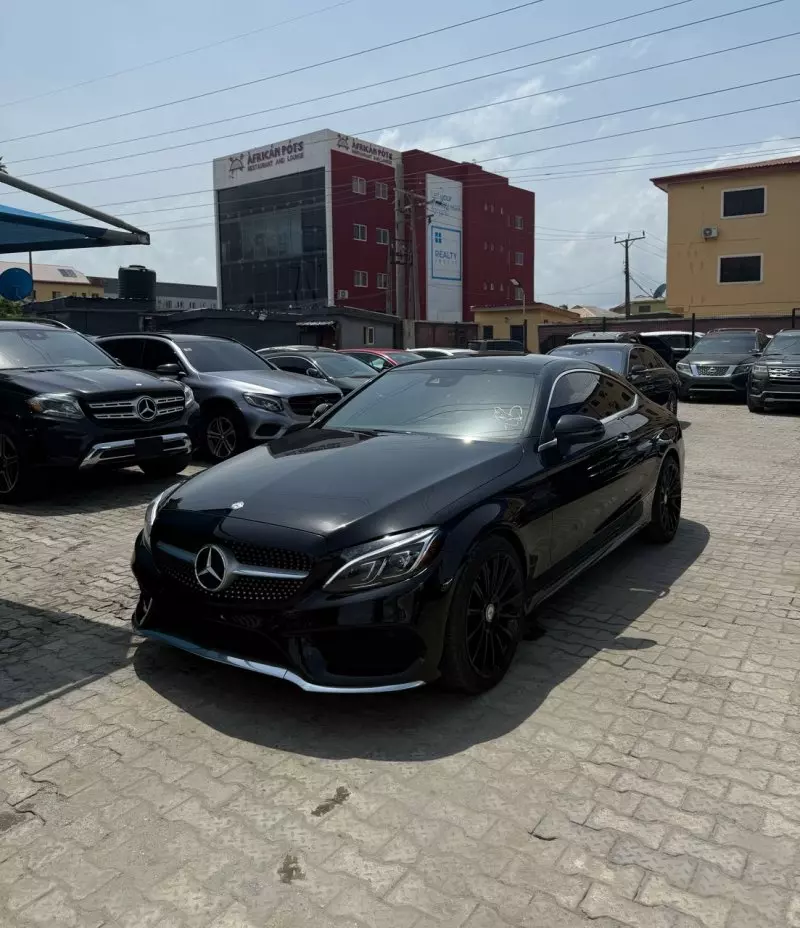 Mercedes-Benz C 300   - 2017