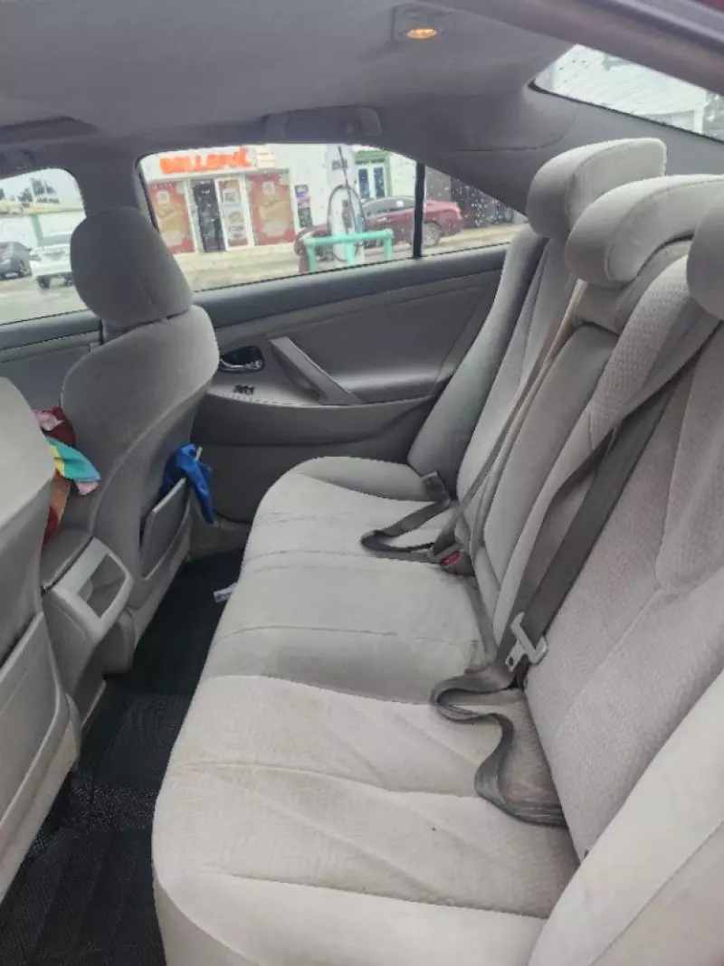 Toyota Camry   - 2009