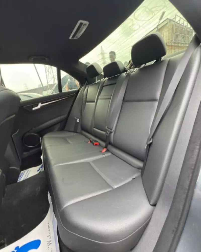 Mercedes-Benz C 300   - 2013