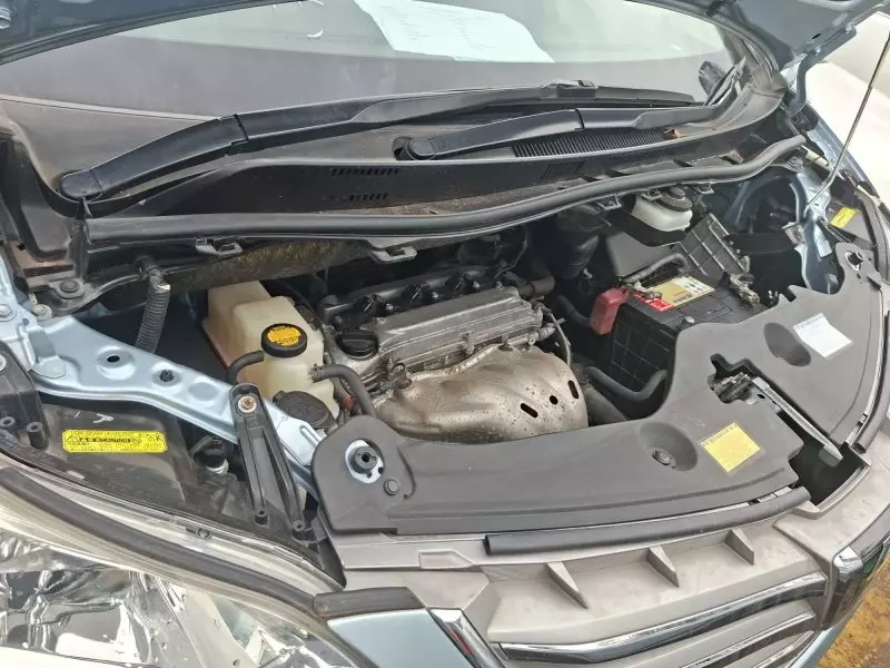 Toyota Alphard   - 2013