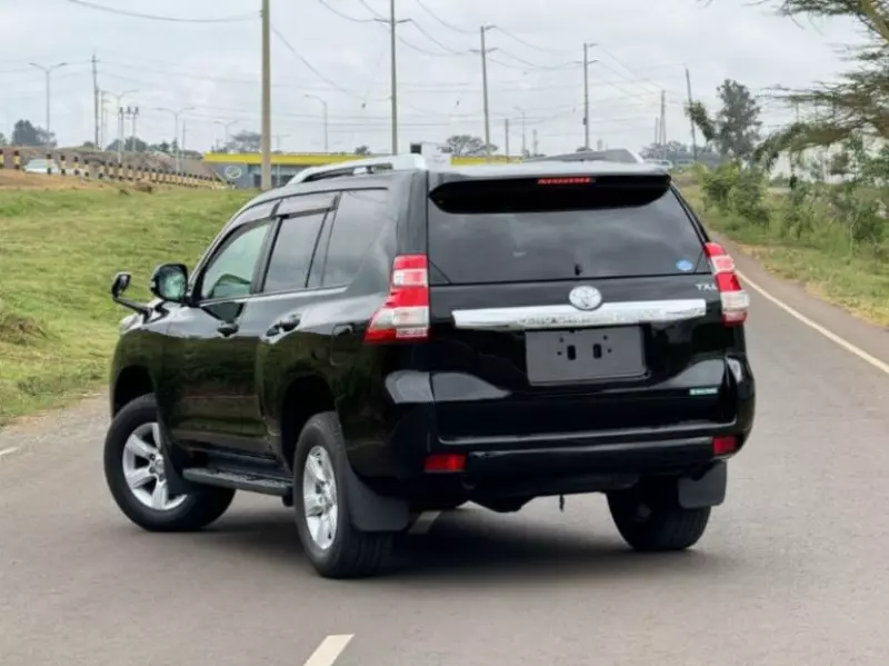 Toyota Prado   - 2017