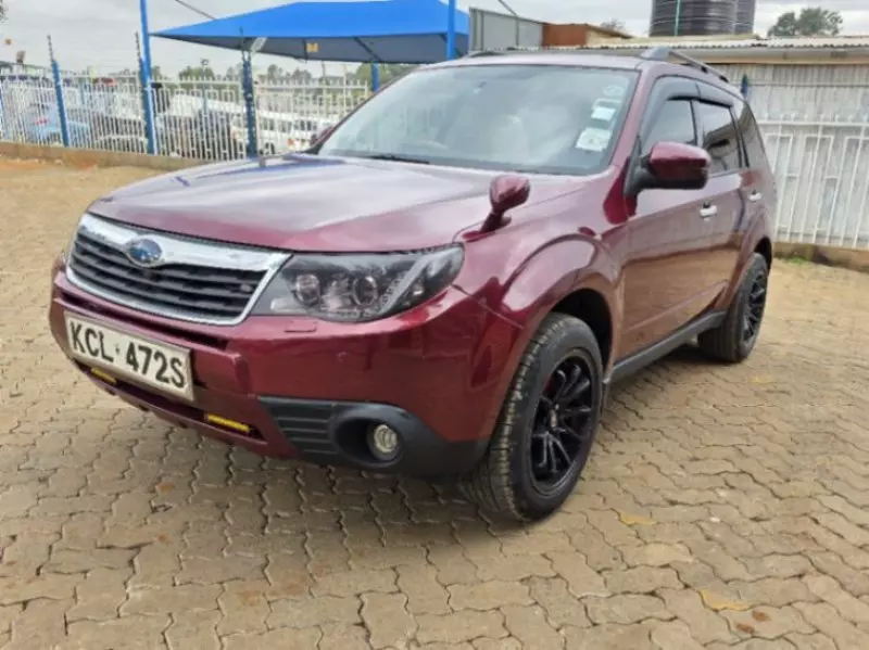 Subaru Forester   - 2010