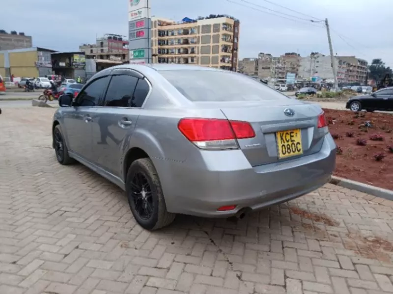 Subaru Legacy   - 2008