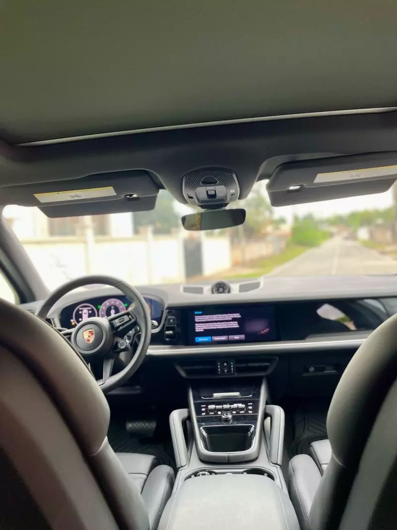 PORSCHE Cayenne   - 2024