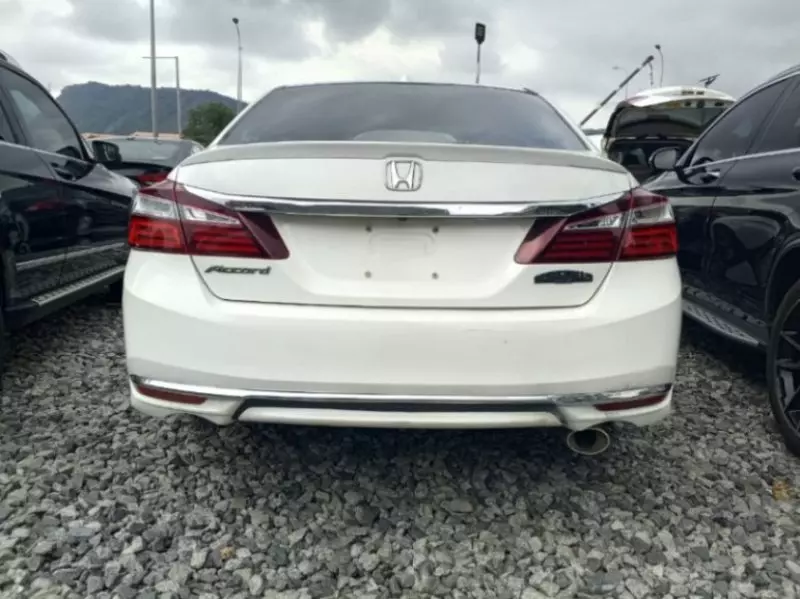 Honda Accord   - 2014