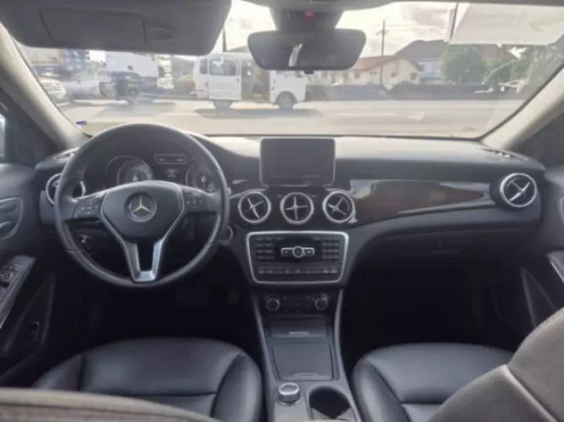 Mercedes-Benz GLA 250   - 2015
