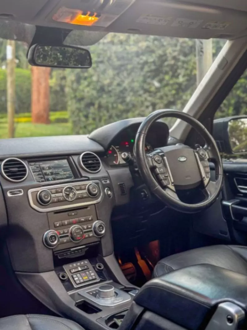Land Rover Discovery   - 2013