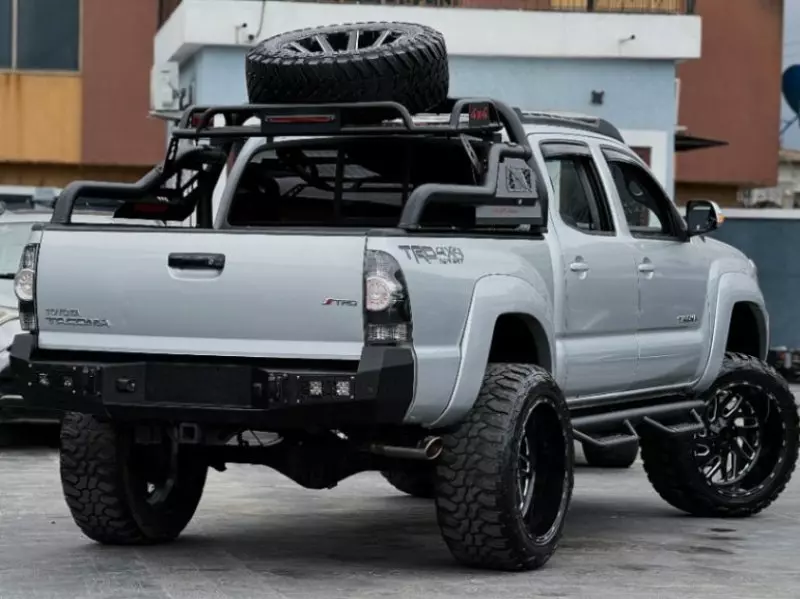 Toyota Tacoma