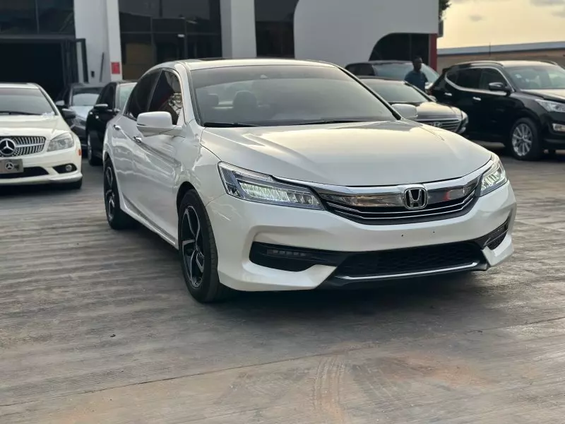 Honda Accord   - 2013