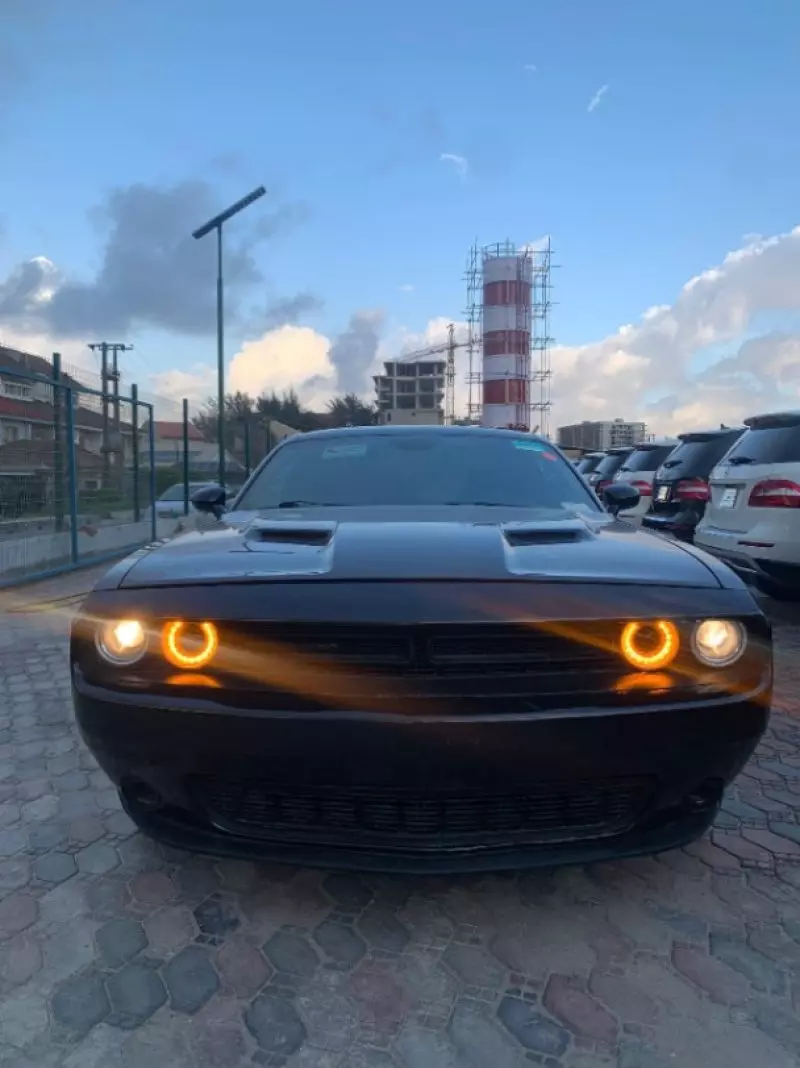 Dodge Challenger