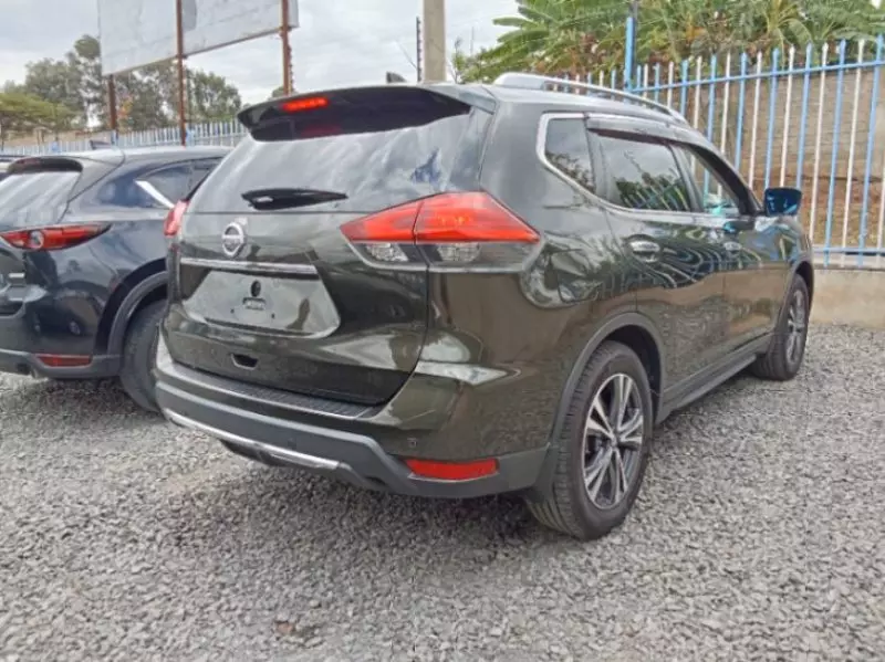 Nissan X-Trail   - 2018