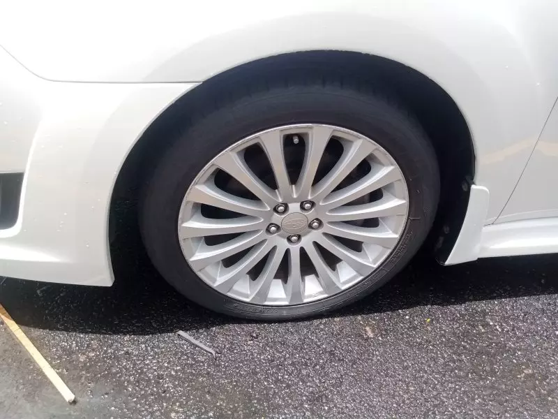 Subaru Legacy   - 2010