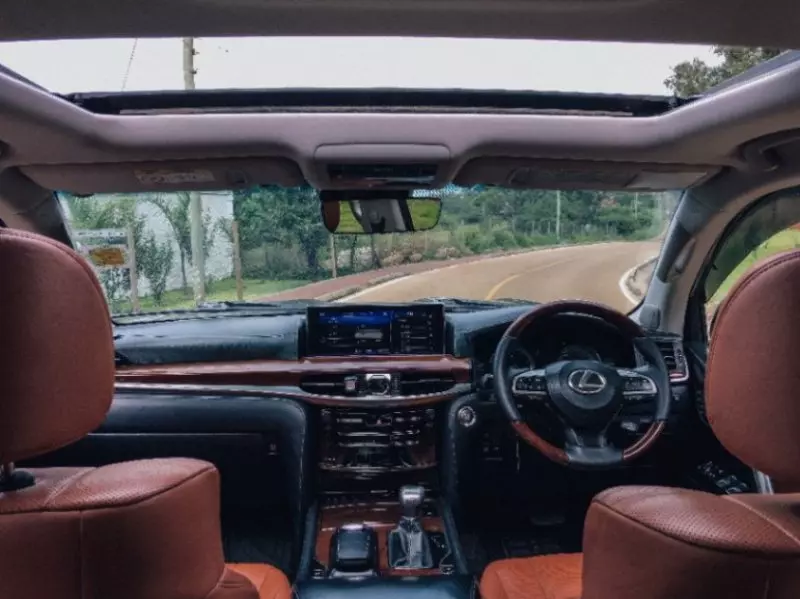 Lexus LX 570   - 2017