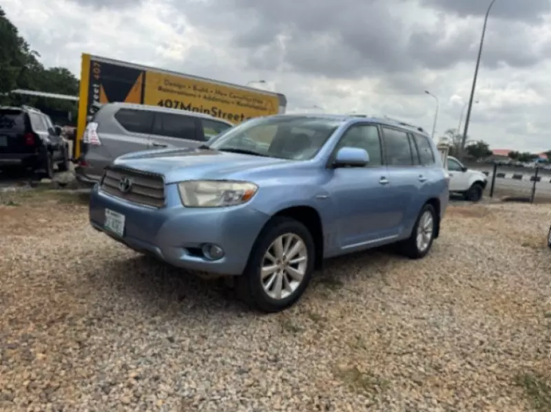 Toyota Highlander   - 2009