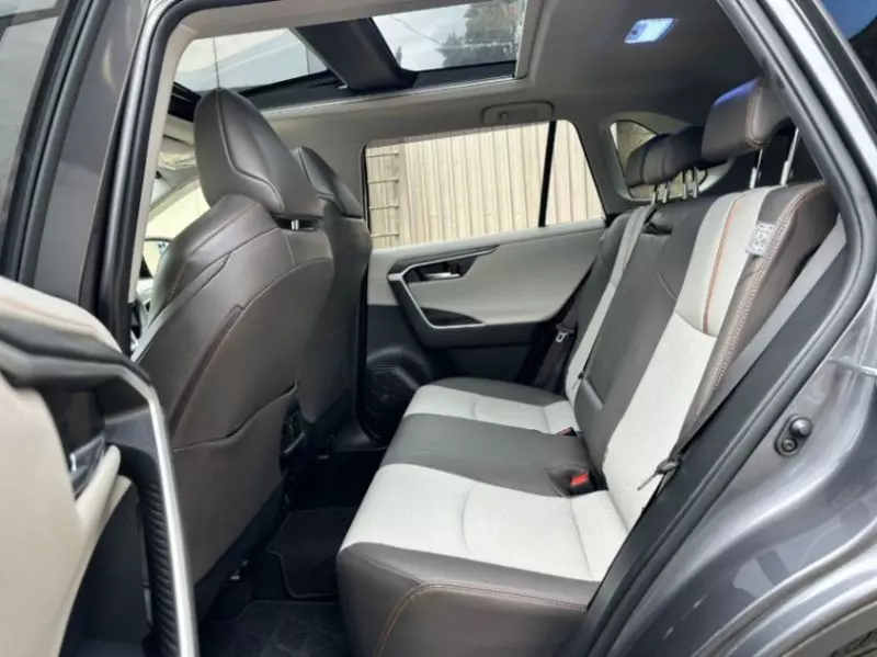 Toyota RAV 4   - 2020