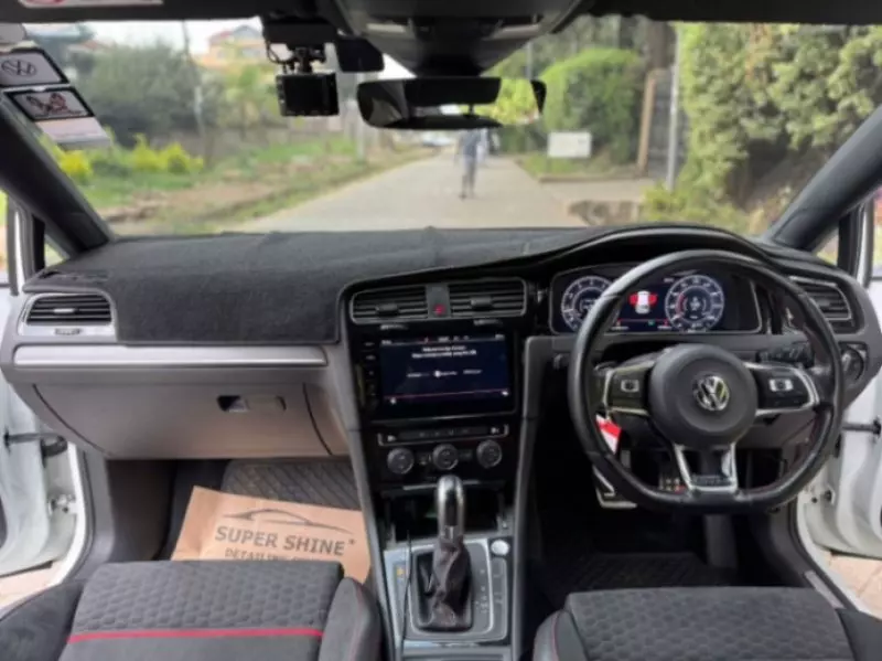 Volkswagen GTI   - 2018