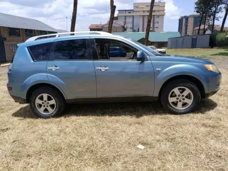 Mitsubishi OUTLANDER   - 2008
