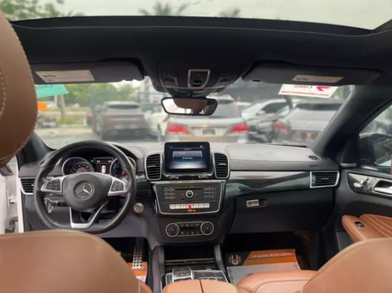 Mercedes-Benz GLE-Class   - 2017