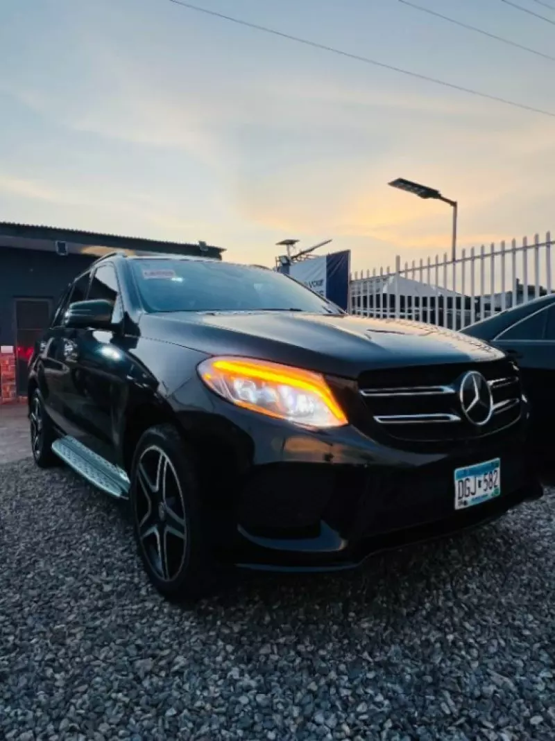 Mercedes-Benz GLE 400