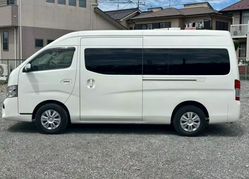 Nissan Caravan    - 2016