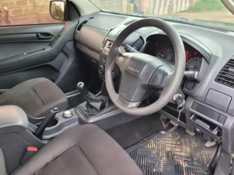 Isuzu D-Max   - 2020