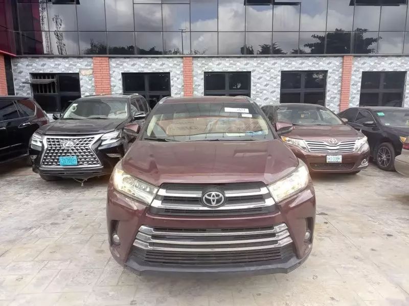 Toyota Highlander   - 2015