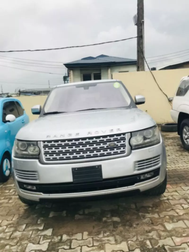 RANGE ROVER HSE LR4   - 2015