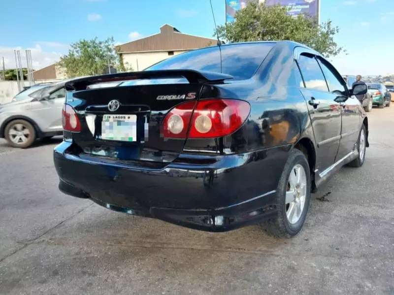 Toyota Corolla   - 2006