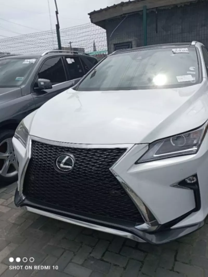 Toyota Lexus RX 350h   - 2017