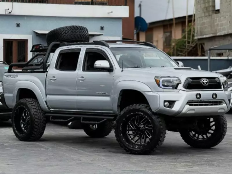 Toyota Tacoma
