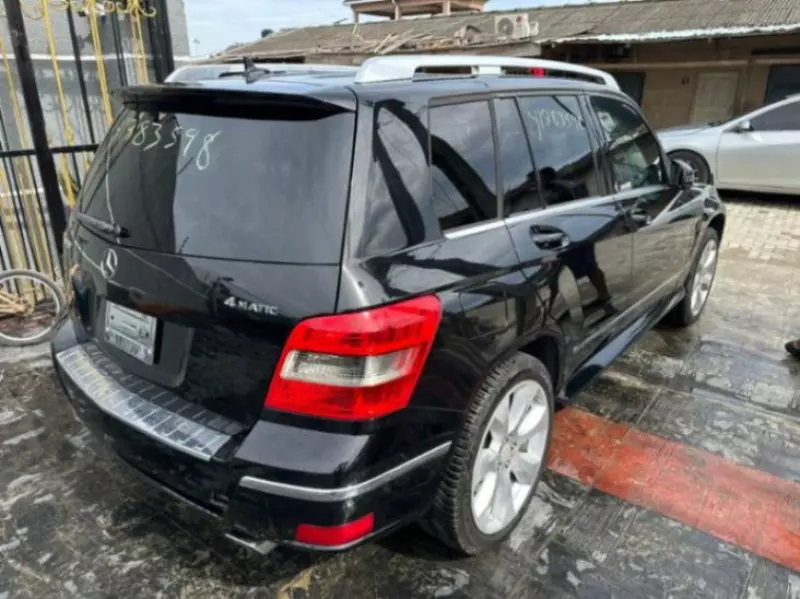 Mercedes-Benz GLK 350   - 2010