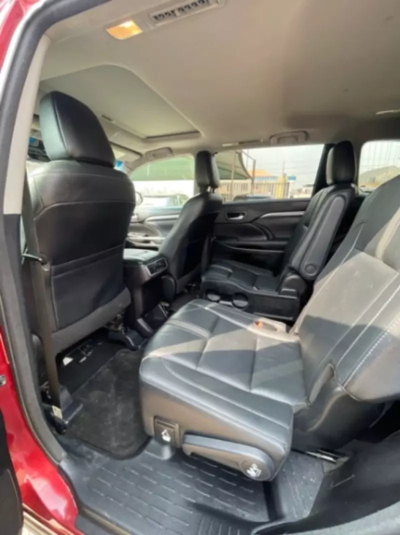 Toyota Highlander   - 2018