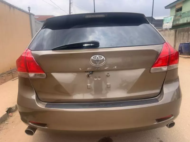 Toyota Venza   - 2009