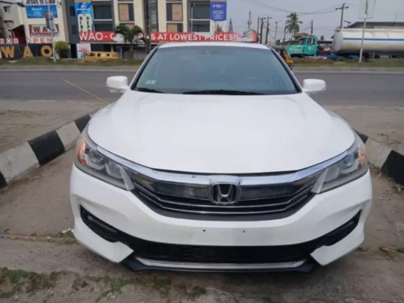 Honda Accord   - 2014
